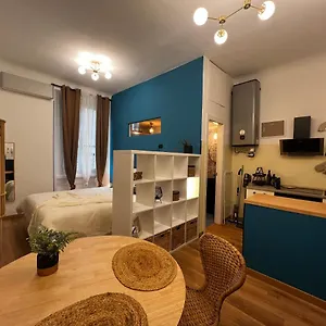 Regina Ai Navigli - Sky Tv, Wifi And Breakfast Box Apartamento