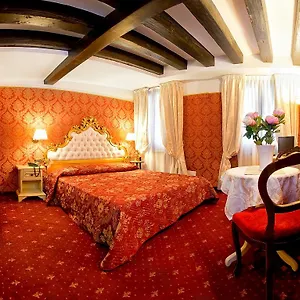 Ca' Della Loggia Bed & Breakfast