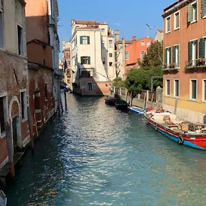 https://home-lovers.hotelslidodijesolo.com
